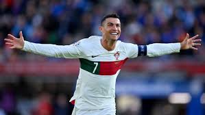 Cristiano Ronaldo scores last-minute winner on record-breaking ...