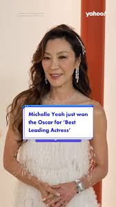 MichelleYeoh just won the #Oscar for 'Best Leading Actress ...